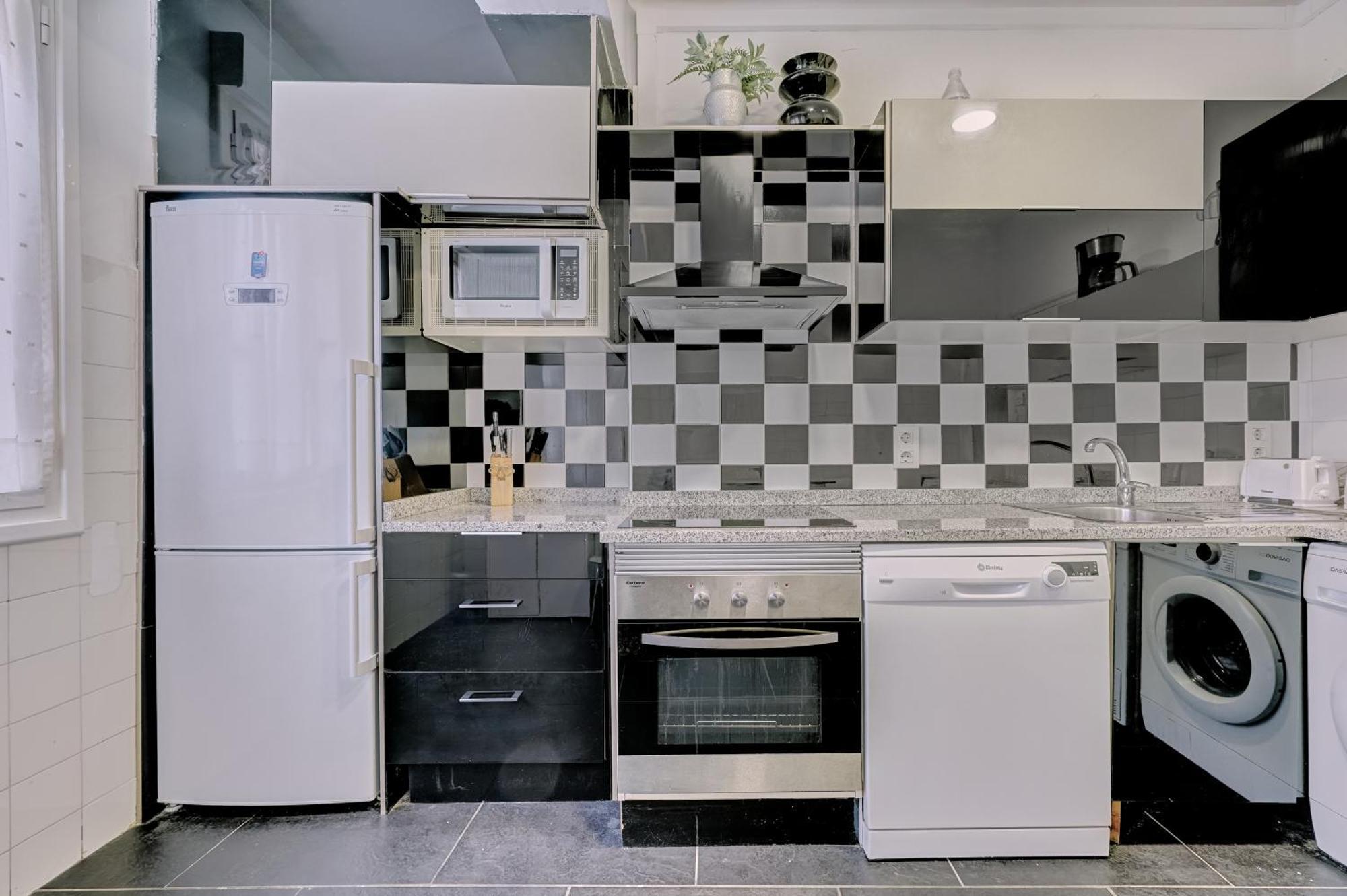 Monasterio By Clabao Apartment ปัมโปลนา ภายนอก รูปภาพ