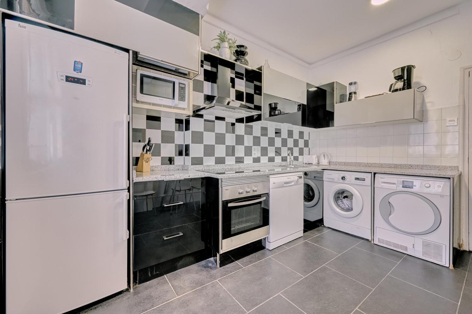 Monasterio By Clabao Apartment ปัมโปลนา ภายนอก รูปภาพ