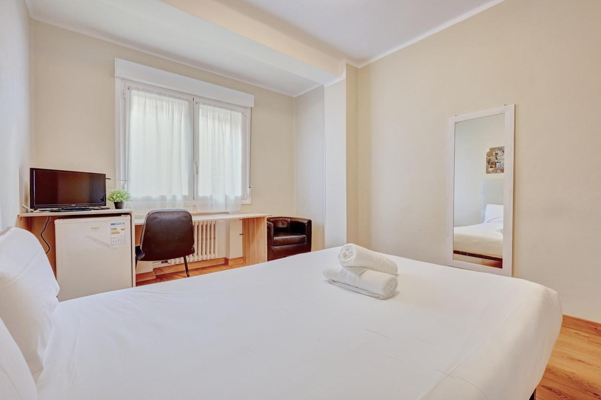 Monasterio By Clabao Apartment ปัมโปลนา ภายนอก รูปภาพ